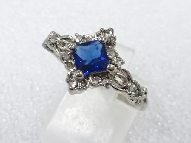 Japanese Kimono / Antique Accessories Metal